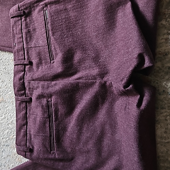 Scotch and Soda burgundy Mott chino. - Picture 6 of 10